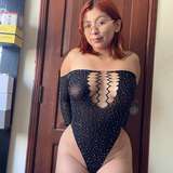 vanesitaleon19 from onlyfans